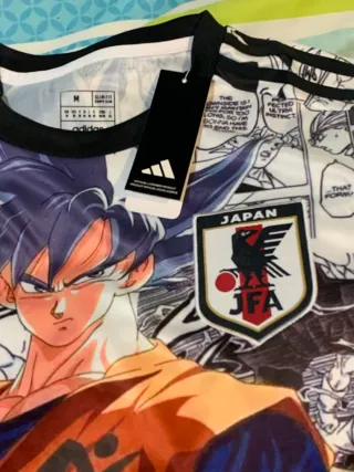 Camiseta Adidas Dragon Ball Z Japón Talla M