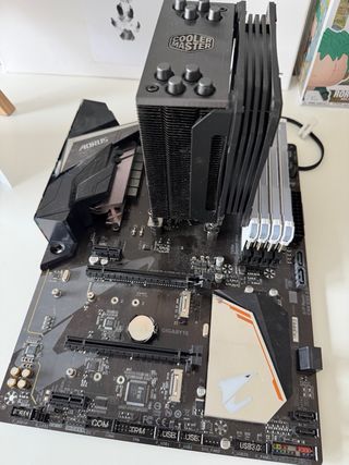 Pc procesador, placa base, ram y ventilador de cpu