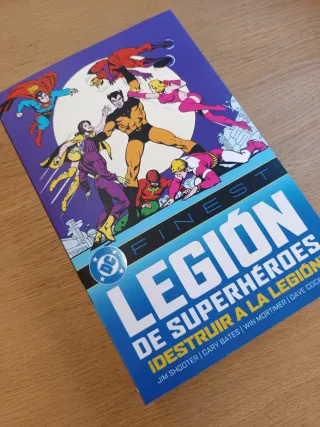 DC Finest: Legión de Superhéroes
