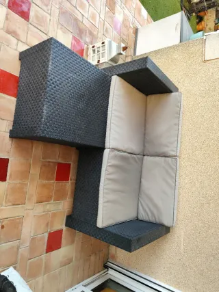 Conjunto sofá 2 plazas y mesa exterior