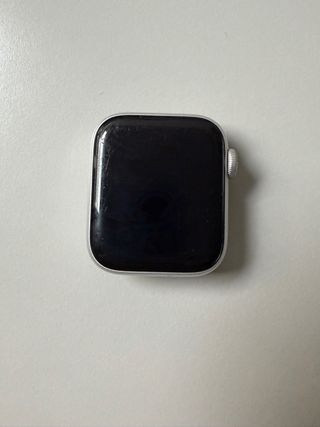 Apple watch SE 40 mm plateado con 11 correas