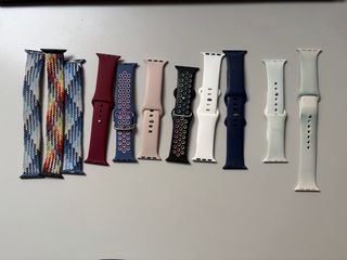 Apple watch SE 40 mm plateado con 11 correas