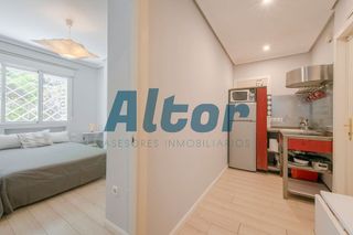 Piso en venta en Nueva España en Madrid