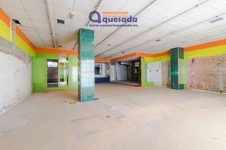 Local comercial en alquiler en Lena