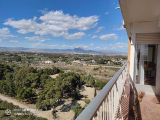 Piso en alquiler en Albufereta en Alicante