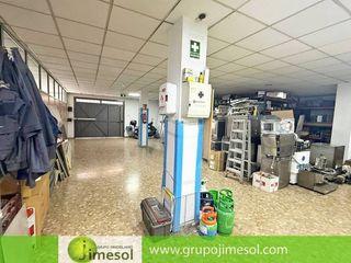 Local comercial en venta en Cabra