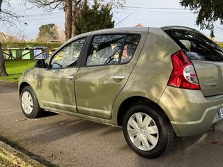 Dacia Sandero 2009