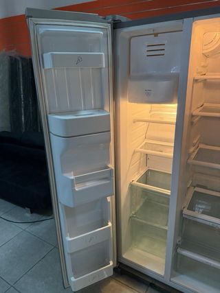 Nevera americana Hotpoint