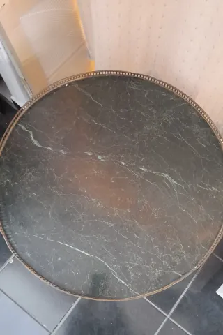 Mesa auxiliar redonda