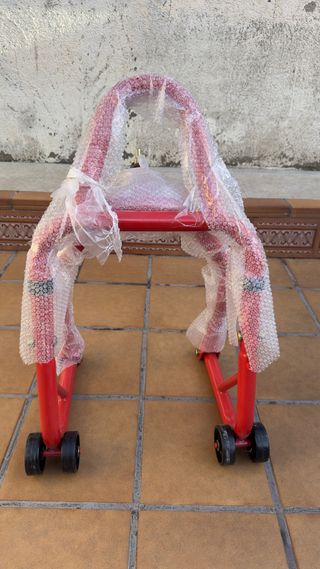 Caballete delantero moto