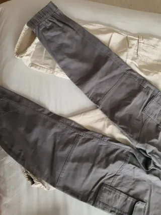 Lote 2 Pantalones Cargo HM 13-14 años