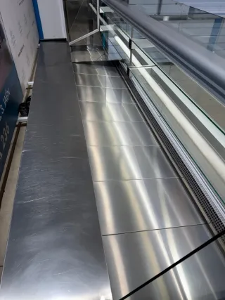 Vitrina Refrigerada Infrico Cristal Recto Seminuev