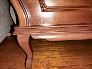 Dormitorio clásico madera urge venta