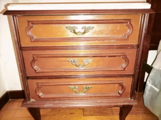 Dormitorio clásico madera urge venta