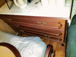 Dormitorio clásico madera urge venta