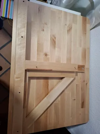 Mesa plegable madera pared