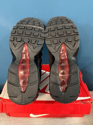 Nike Air Max 95 Negro/Rojo