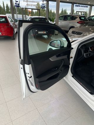 Audi A4 Avant 2.0 TDI 150CV Black line edition