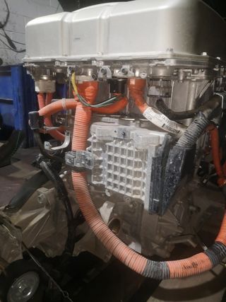 [1610042] MOTOR EM57 NISSAN LEAF (ZE0)