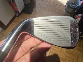 Juego hierros Wilson D9 7 palos (5 al GW) + bolsa.