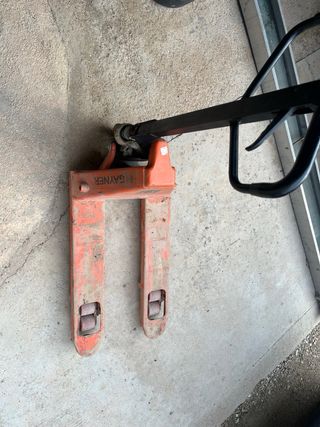 Transpaleta manual pequeña