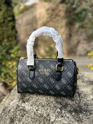 Bolso Guess Negro y Dorado