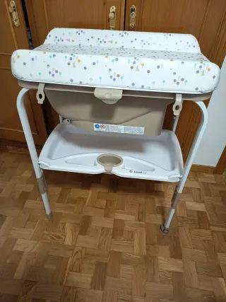 Bañera y cambiador bebé