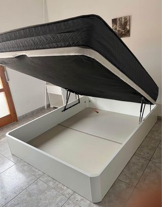 Dormitorio/ CANAPES CON COLCHONES NUEVOS. OFERTA!