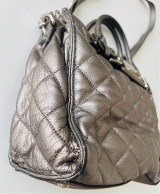 Bolso Michael Kors Piel Metalizada Gris
