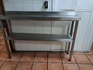 Mesa de acero inoxidable