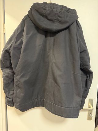 Chaqueta Carhartt Negra con Capucha