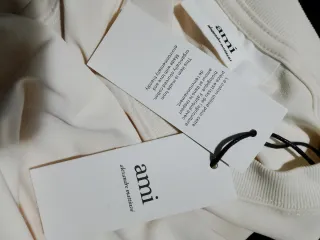 Camiseta Ami Paris Blanca Logo Corazón