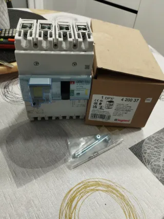 Magnetotermico Diferencial, Interruptor Automático