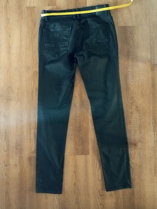 Lote 4 camisas y 3 pantalones hombre