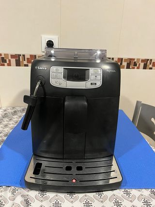 Cafetera Saeco Intelia