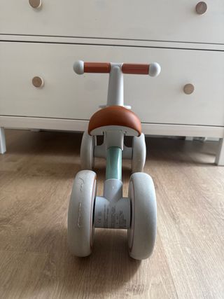 Bicicleta de bebé 4 ruedas (12m+)