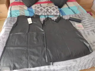 Conjunto de 2 vestidos negros