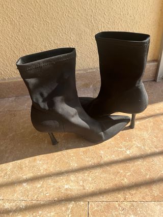 Botines tacón negros talla 38