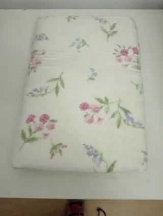 Toalla Ducha Floral 140x70cm Nueva