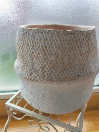 Maceta y altillo de forja