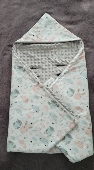 Manta cochecito bebé con agujeros