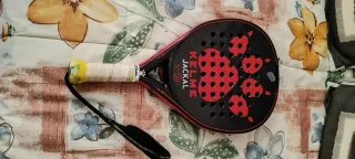 8 Palas de Pádel Variadas