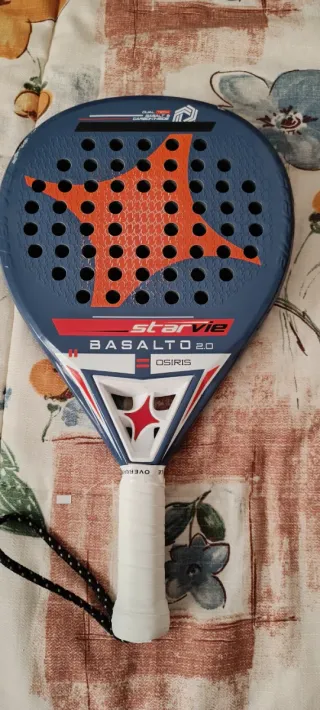 8 Palas de Pádel Variadas