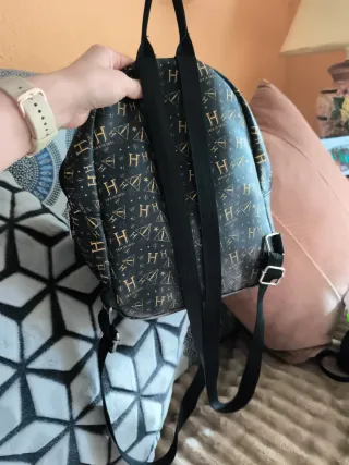 Mochila Harry Potter Negra y Dorada