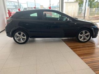 OPEL Astra GTC 1.8 16v Sport