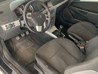 OPEL Astra GTC 1.8 16v Sport