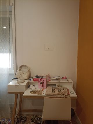 Set scrivania bianca e legno con sedia