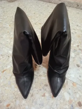 Botas de tacón negras
