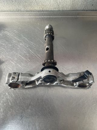 Tija inferior Yamaha Dragstar 650 2005