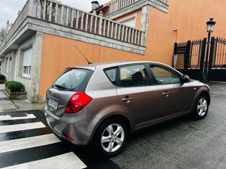 KIA CEED 1.6 CRDI ACTIVE 115CV 307 MIL KM 3.950€